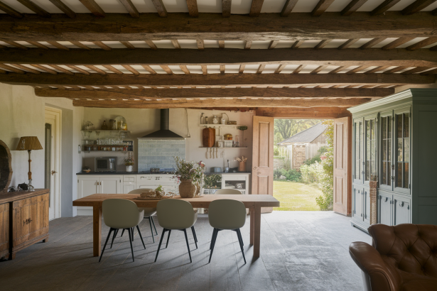 Rénovation de ferme : concilier authenticité et tendances de décoration contemporaine