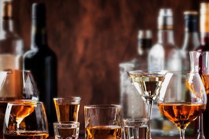 Le rhum : une invitation au voyage dans chaque verre